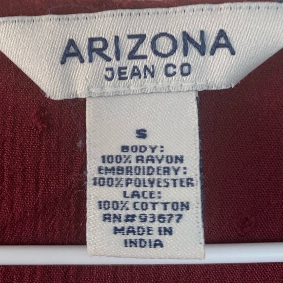 Arizona Jeans Co. Embroidered Floral Burgundy Top - Picture 6 of 11